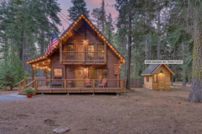 Cozy Pet-Friendly Cabin Private Hot Tub Fenced In Yard Book on Mobile for Promo Price
